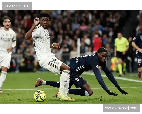 西甲巨人皇马状态回暖，复兴之路引发期待与关注