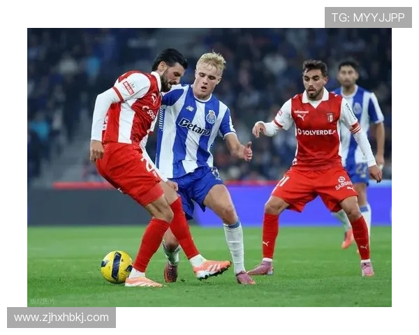 欧联杯决赛经典对决回顾：强队交锋与战术博弈