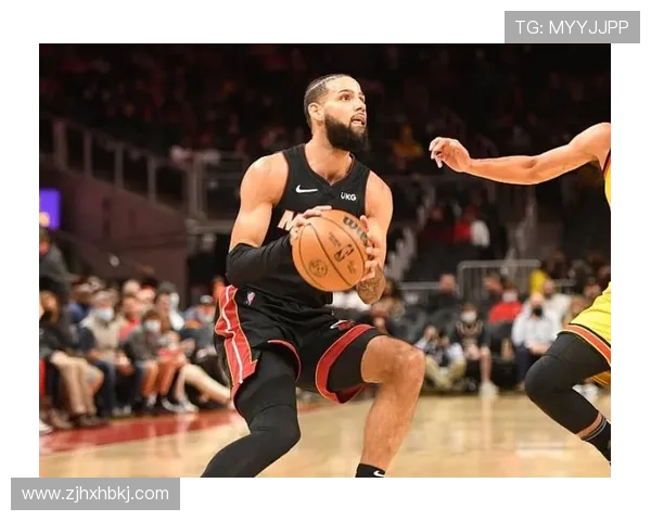 希罗挡拆拉开空间提升三分效率，助阵热火攻防转换