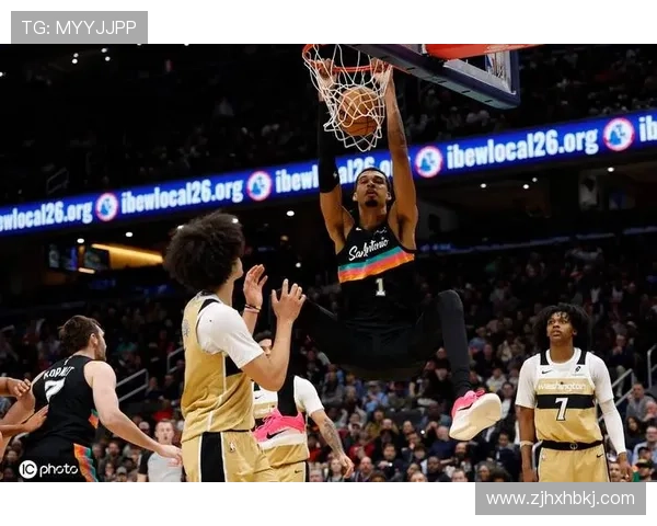 文班亚马挡拆拉开防线提升得分效率明显优于保罗首轮表现